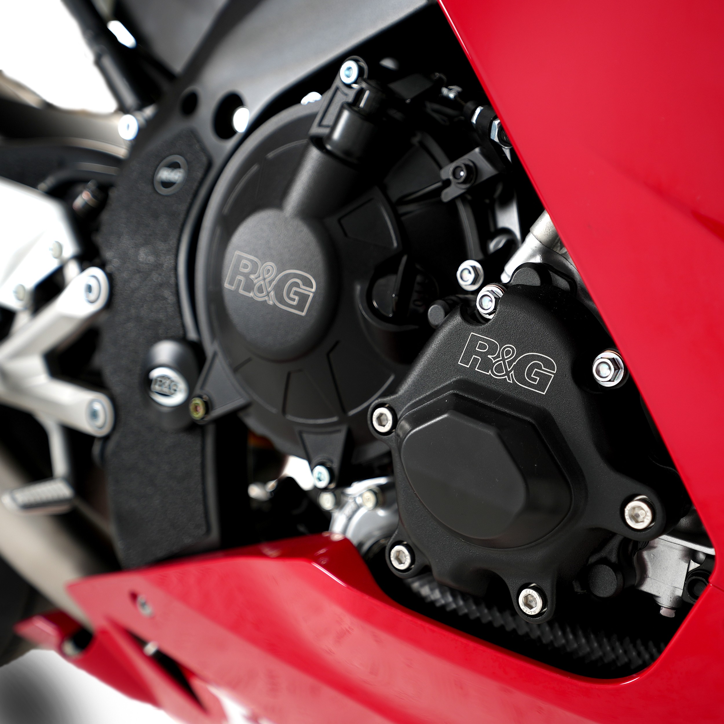 R&G Racing PRO Pulse Cover (RHS) for the Honda CBR1000RR-R 2020-2024 R&G Racing PRO Pulse Cover (RHS) for the Honda CBR1000RR-R 2020-2024